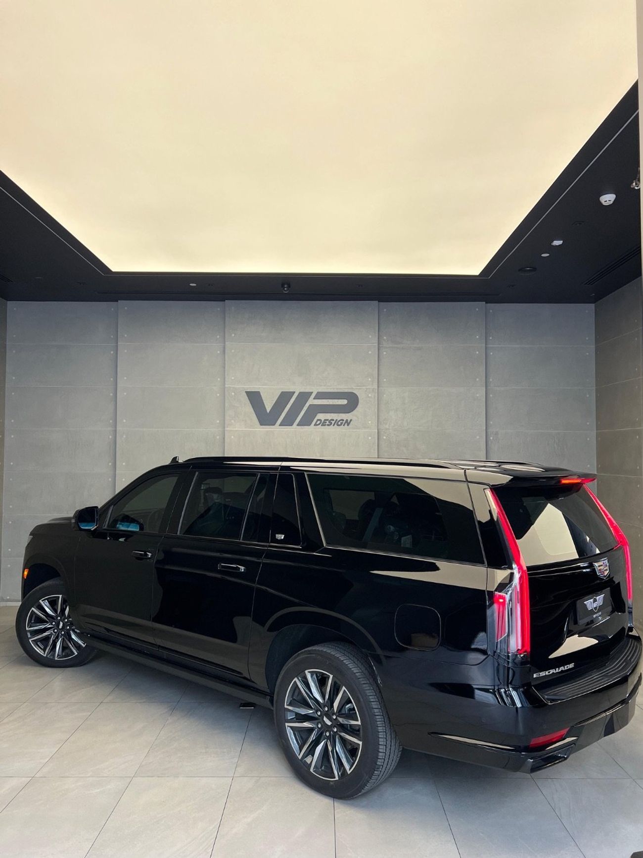 Cadillac Escalade Sport Platinum 6.2L 4WD