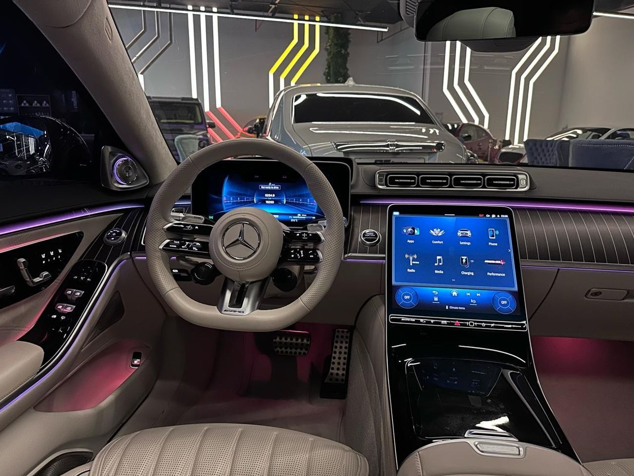 مرسيدس بنز S 63 AMG 2024 MERCEDES S63 AMG E-PERFORMANCE / Mint Condition