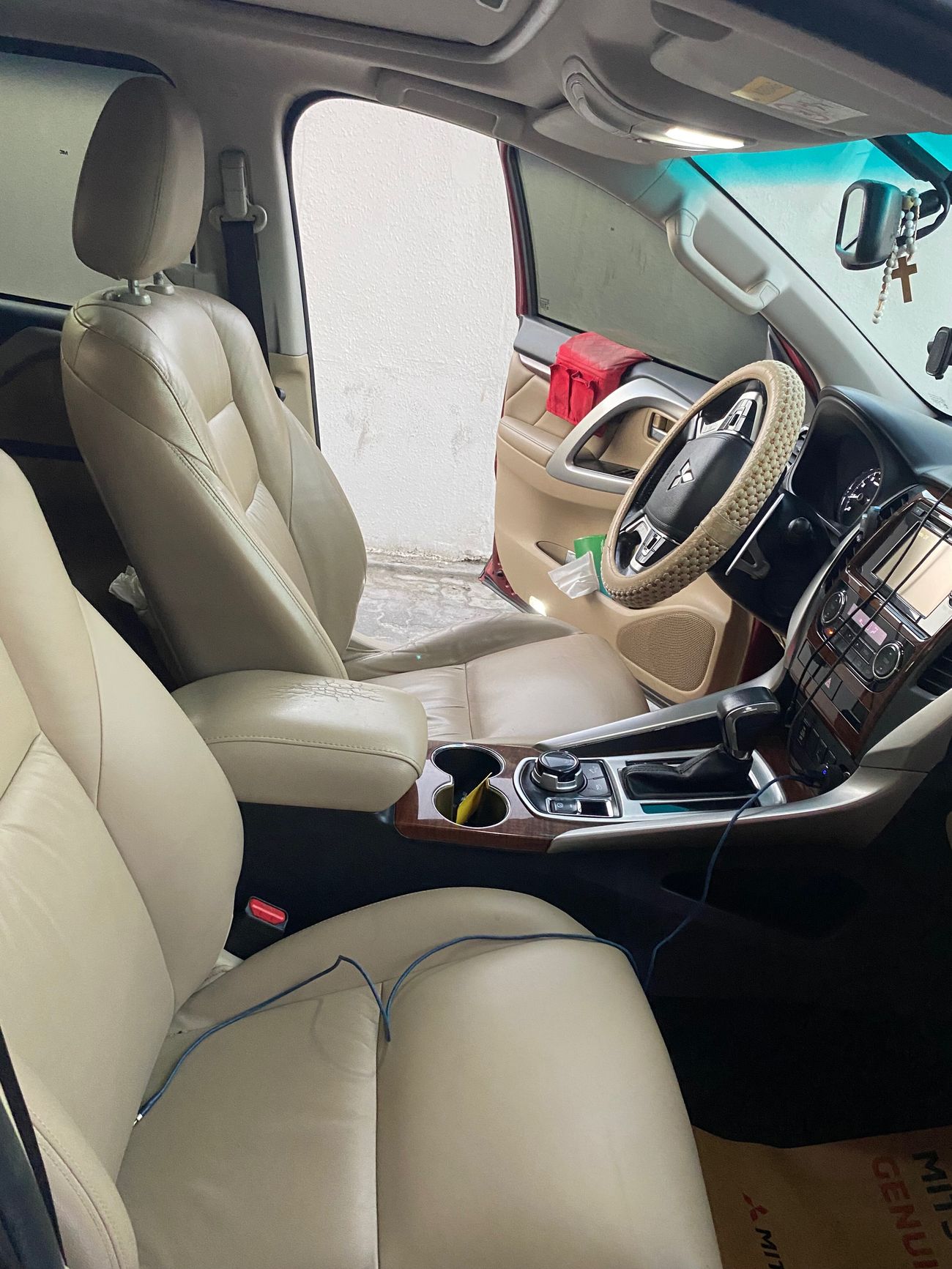 Mitsubishi Montero Sport GLX Premium 4WD Full option