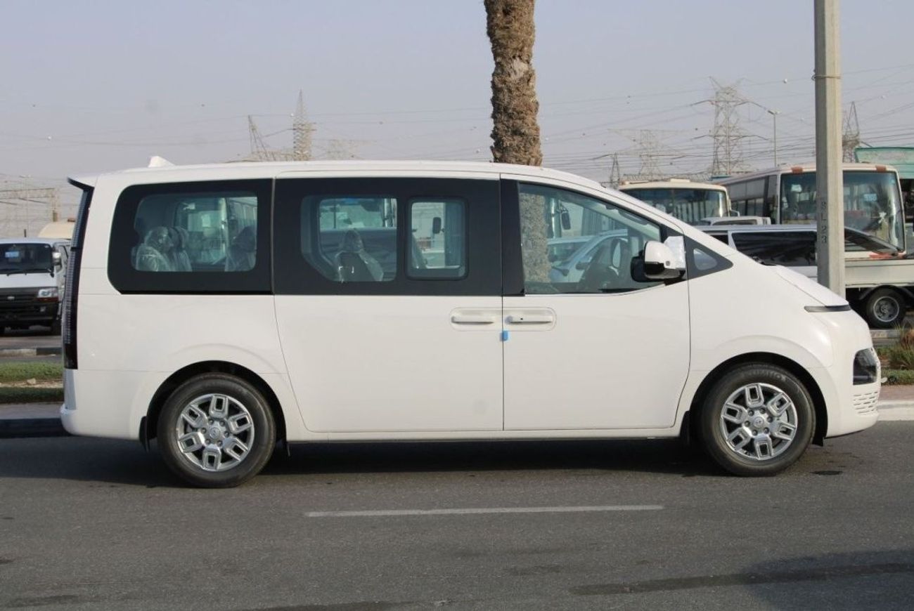 هيونداي ستاريا HYUNDAI STARIA 2.2L DIESEL 11 SEATER COMFORT MANUAL