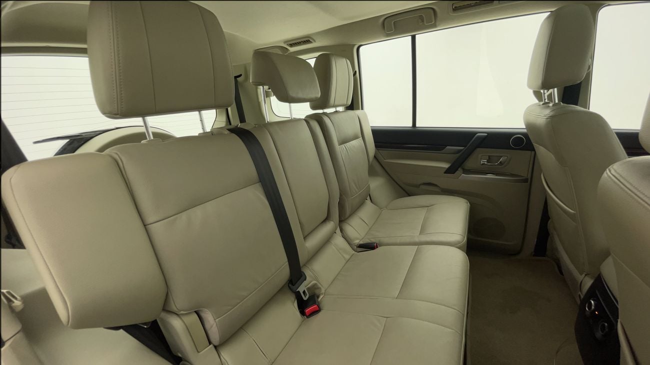 Mitsubishi Pajero GLS HIGHLINE 3.5 | Zero Down Payment | Home Test Drive