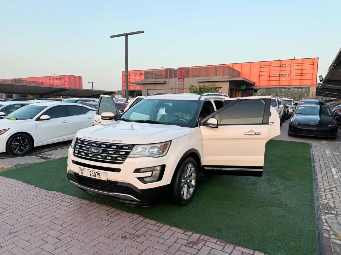 Ford Explorer LIMITED 2.3L EcoBoost Turbo engine, 280-300 hp
