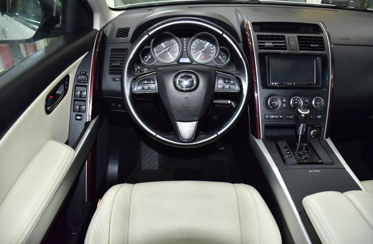 مازدا CX9 EXCELLENT DEAL for our Mazda CX-9 AWD ( 2016 Model ) in White Color GCC Specs