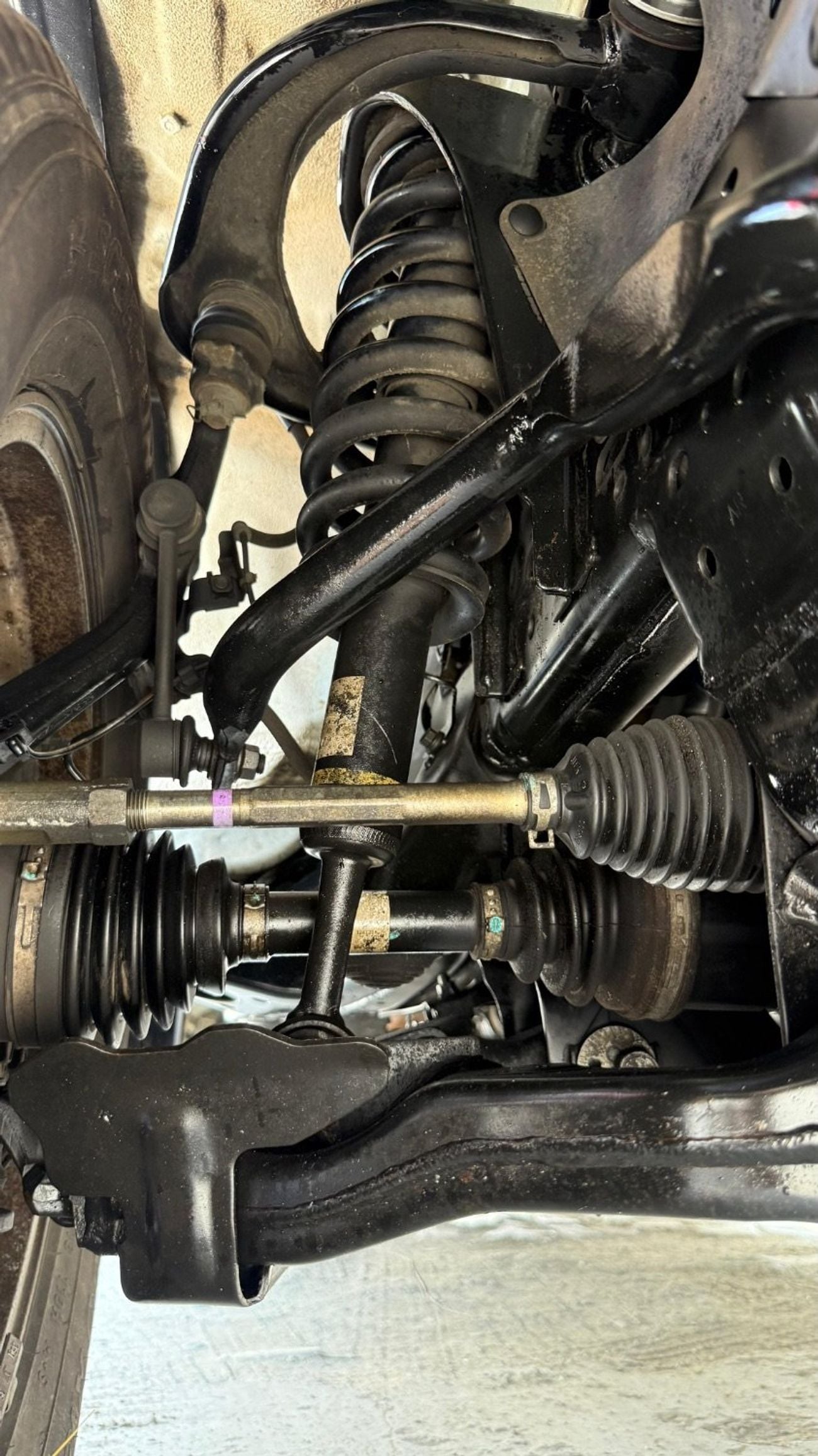 تويوتا هيلوكس SR5