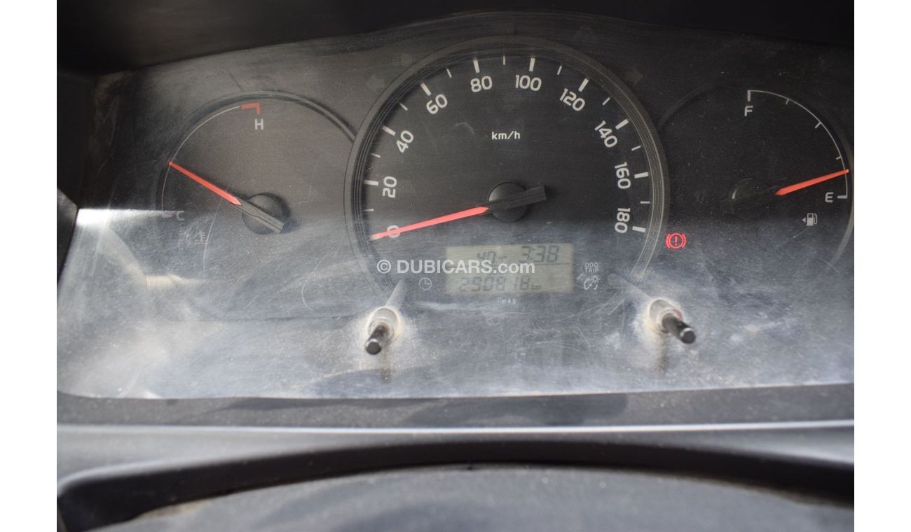 Toyota Hiace GL - High Roof LWB Toyota Hiace Highroof Van, Model:2016. Excellent condition