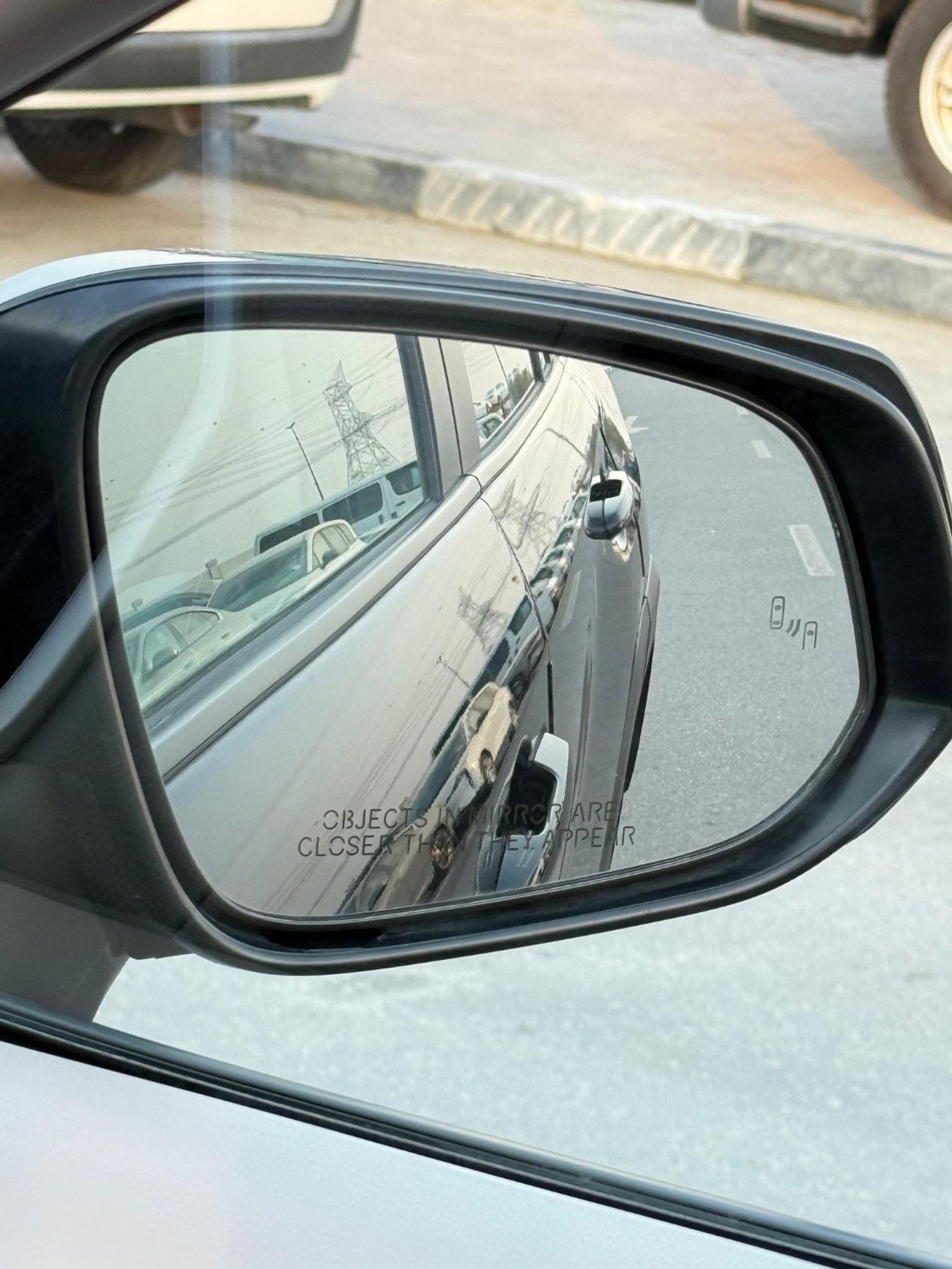 Toyota RAV4 XLE 4WD push start, leather seats 2022