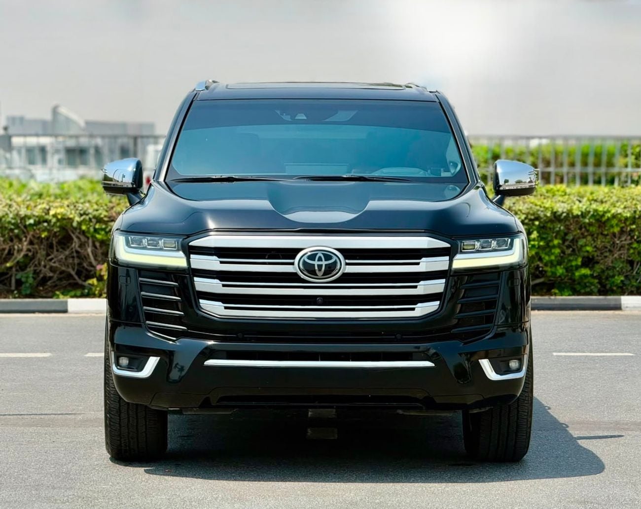Toyota Land Cruiser 2023 MODEL VXR TWIN TURBO 3.5L ENGINE FULL OPTION NEW ARRIVAL