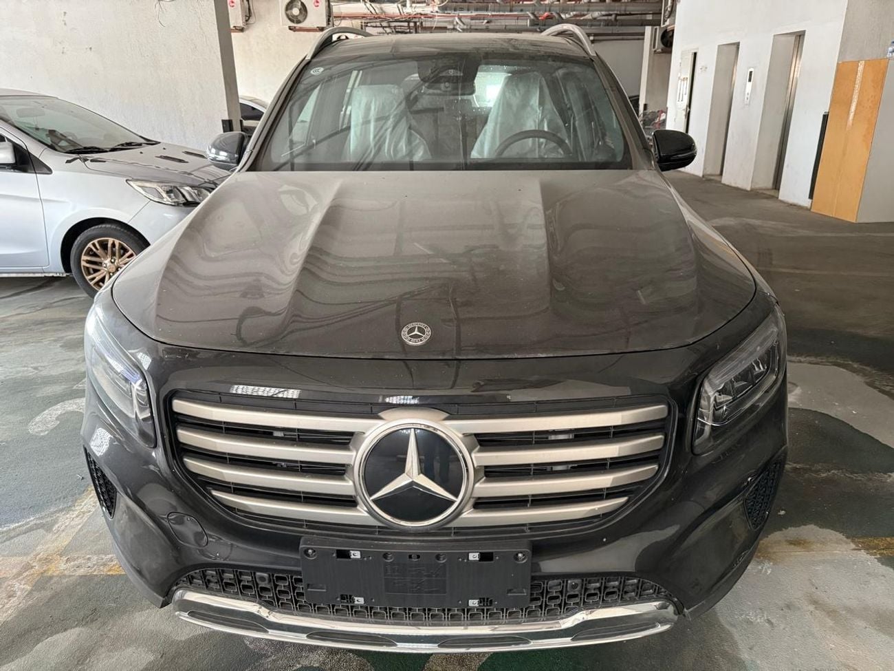 مرسيدس بنز GLB 200 7 Seater