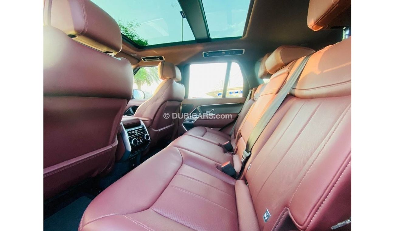 لاند روفر رينج روفر GCC SPEC UNDER WARRANTY AND SERVICE CONTRACT