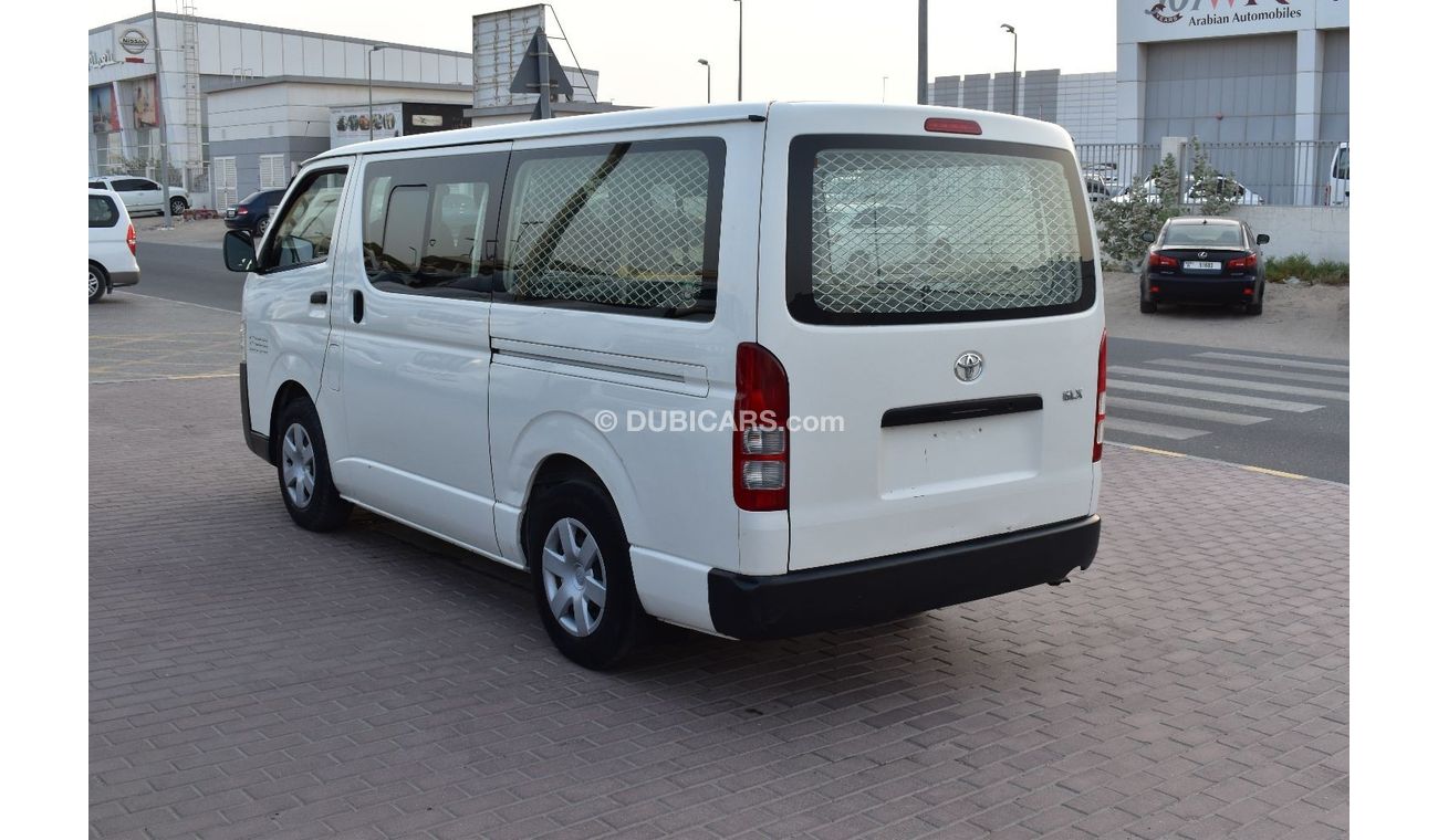 Used TOYOTA HIACE 2015 (6 SEATER)(HALF PASSENGER HALF CARGO) 2015 for