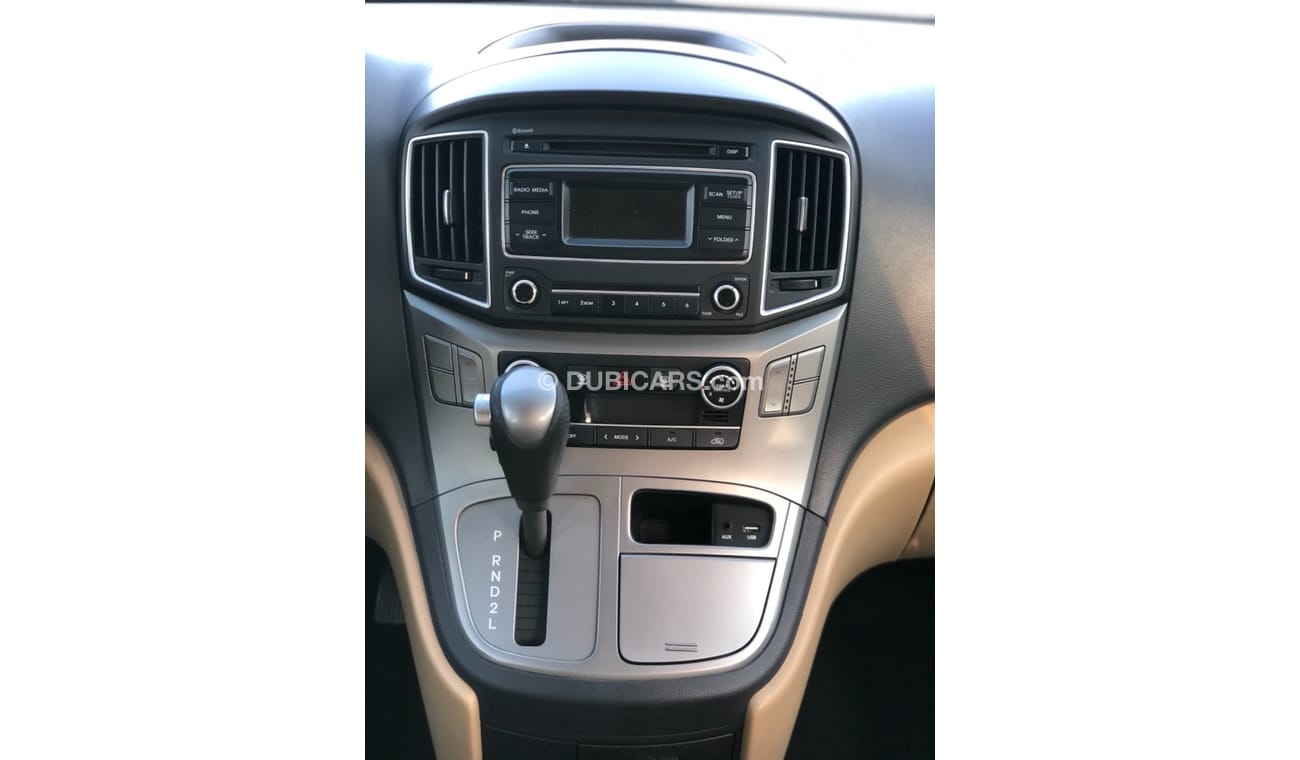 Hyundai H-1 HYUNDI H1 MODEL 2018 GCC CAR PERFECT CONDITION INSIDE AND OUTSIDEf  FULL OPTION PANORAMIC ROOF LEATH