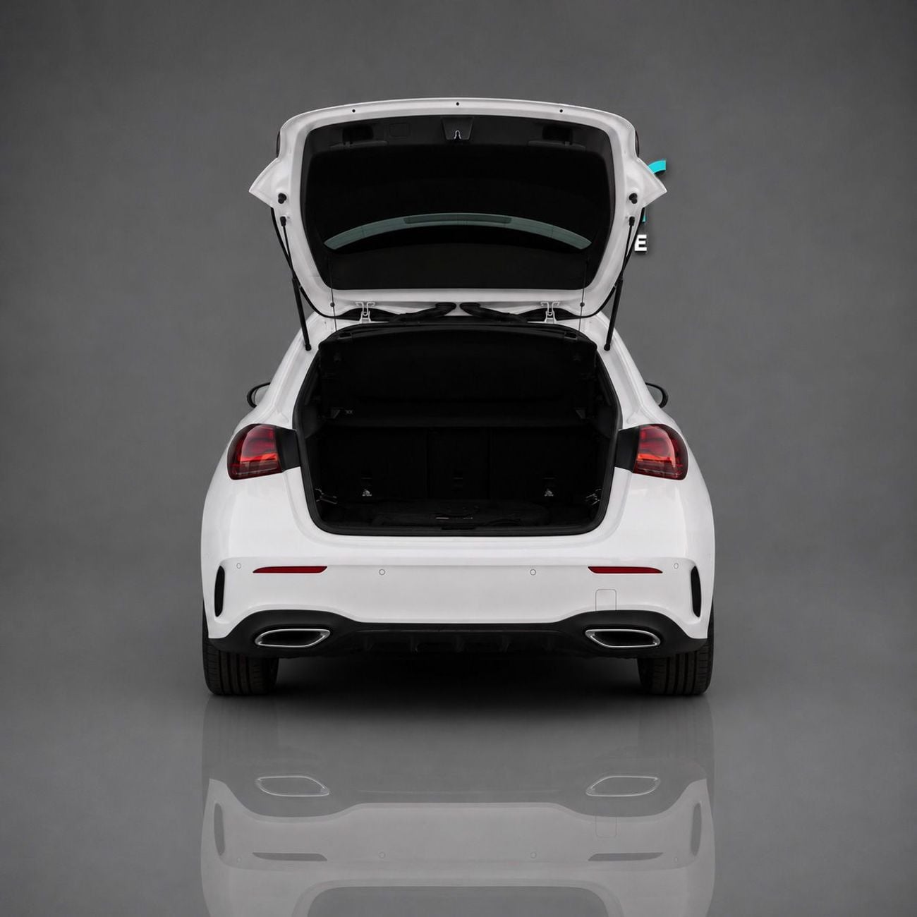 Mercedes Benz A200 STANDARD 2,011 P.M • Mercedes-Benz A 200 • 1 Year Warranty