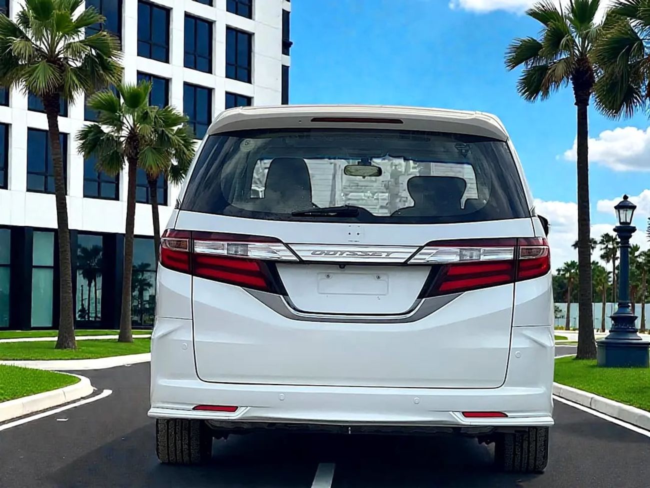 هوندا أوديسي Touring 3.5L (248 HP) 1206 PM | | | TOURING | VIP-7-SEATS | 3.5L V6 | | GCC | WELL MAINTAINED