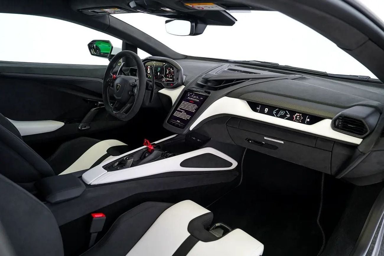 Lamborghini Revuelto STD 6.5L V12 Hybrid