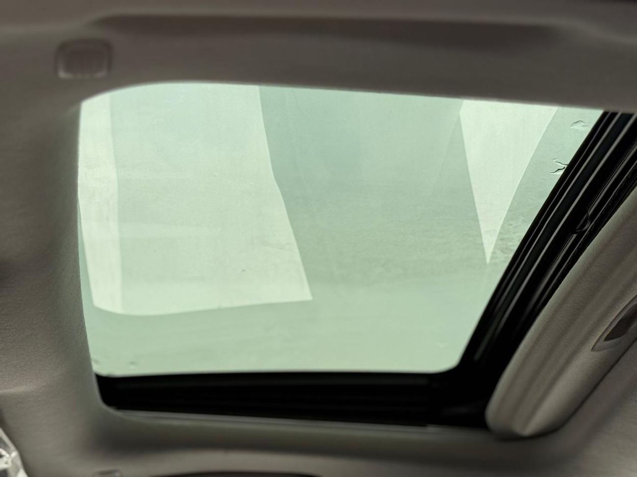 تويوتا كورولا اعلي فئة 1.8 هايبرد