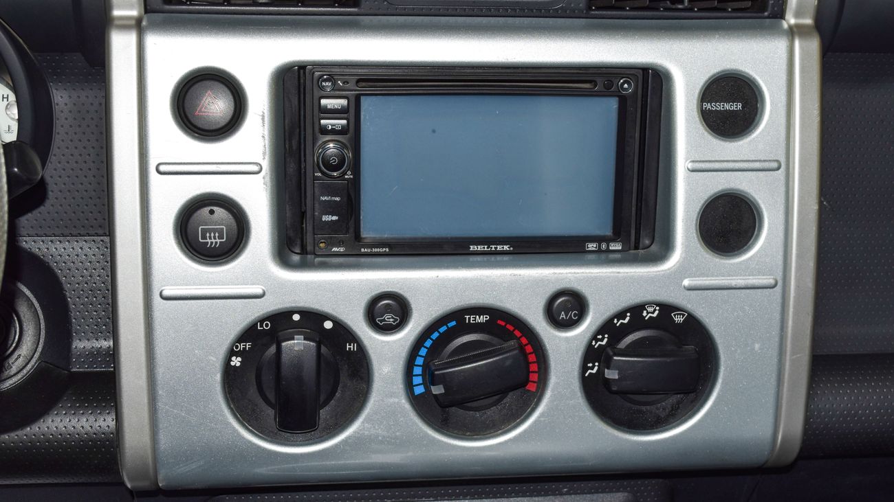 Used Toyota FJ Cruiser With XTreme body kit 2013 for sale in Sharjah