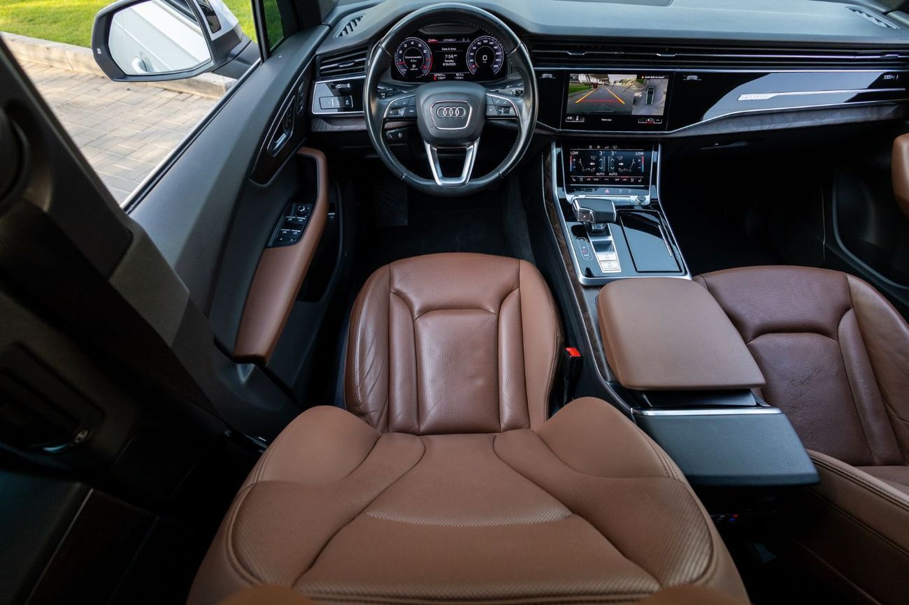 Audi Q7 55 TFSI quattro S-Line 3.0L