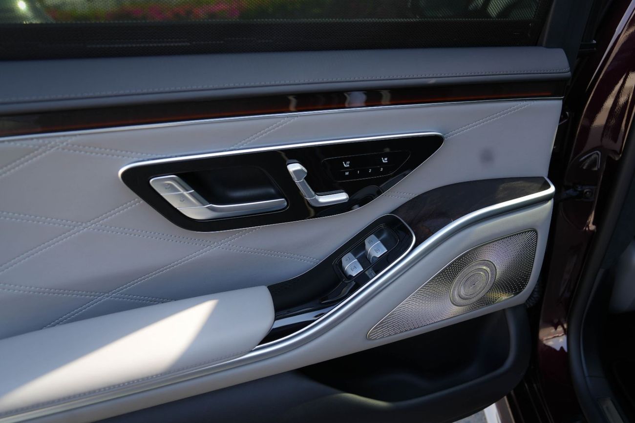 Mercedes-Benz S 63 AMG E PERFORMANCE 2024!! LOW MILEAGE !! JAPANESE SPECS