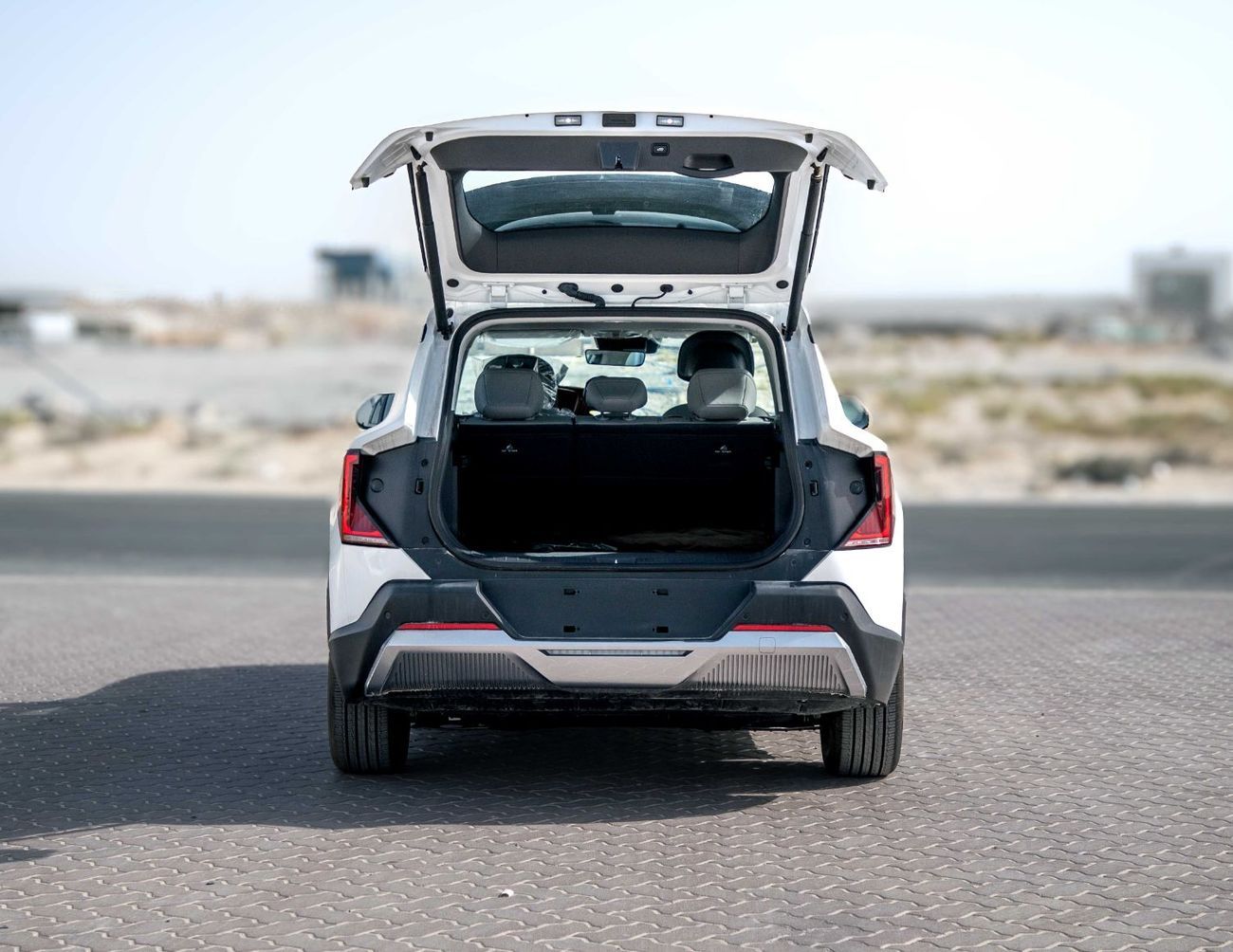 كيا EV5 2024 KIA EV5 LAND 530 - White inside Grey & Black | Export Only