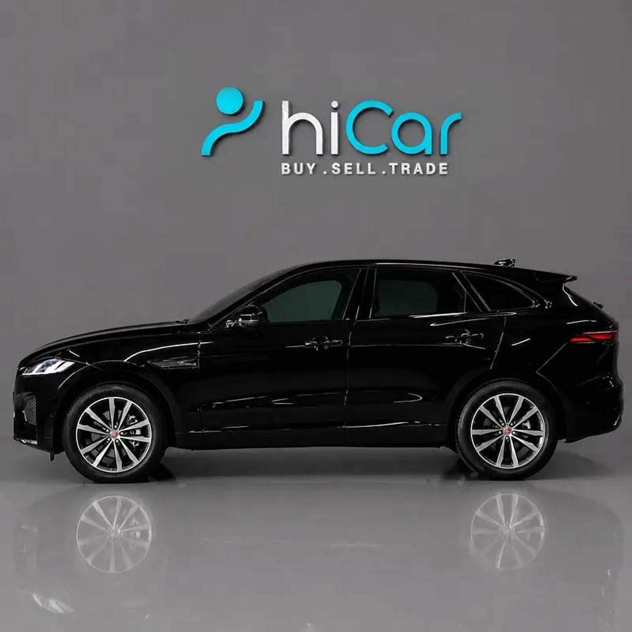 Jaguar F-PACE R-DYNAMIC SE P250 3,449 P.M • 0% Downpayment • R-Dynamic SE • Agency Warranty and Service Package
