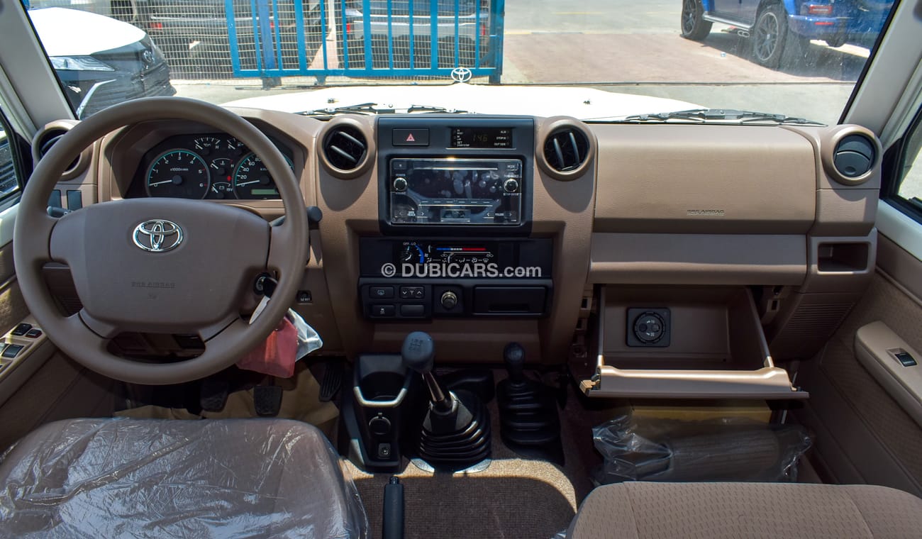 تويوتا لاند كروزر 70 LX V8