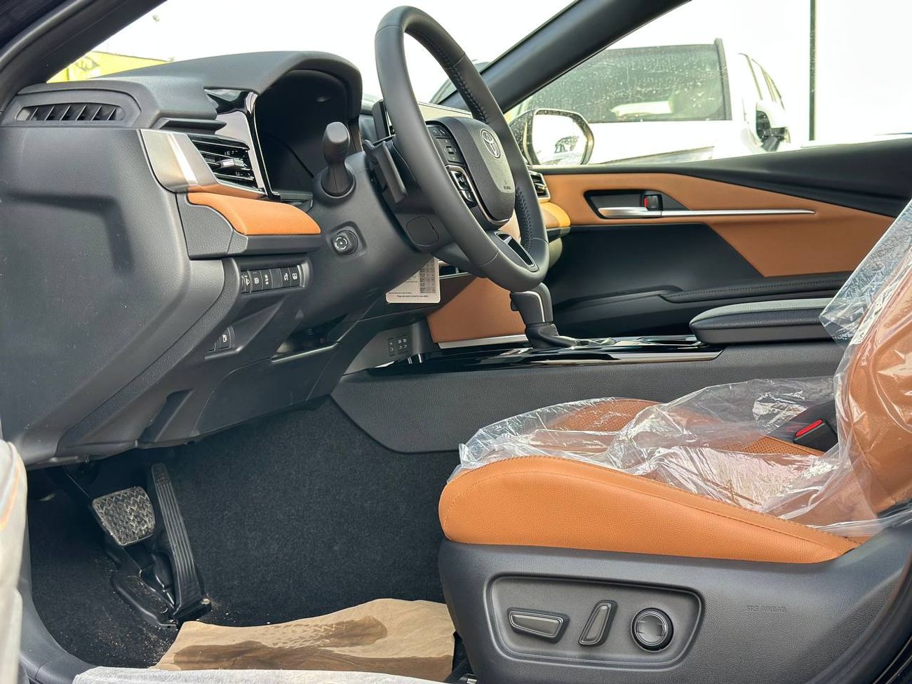 Toyota Camry 2.5L GLE SPORTS PTR A/T // 2026 // High Option With Radar , DVD&Back Camera , Panoramic // Special O