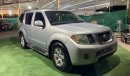 Nissan Pathfinder very clean american