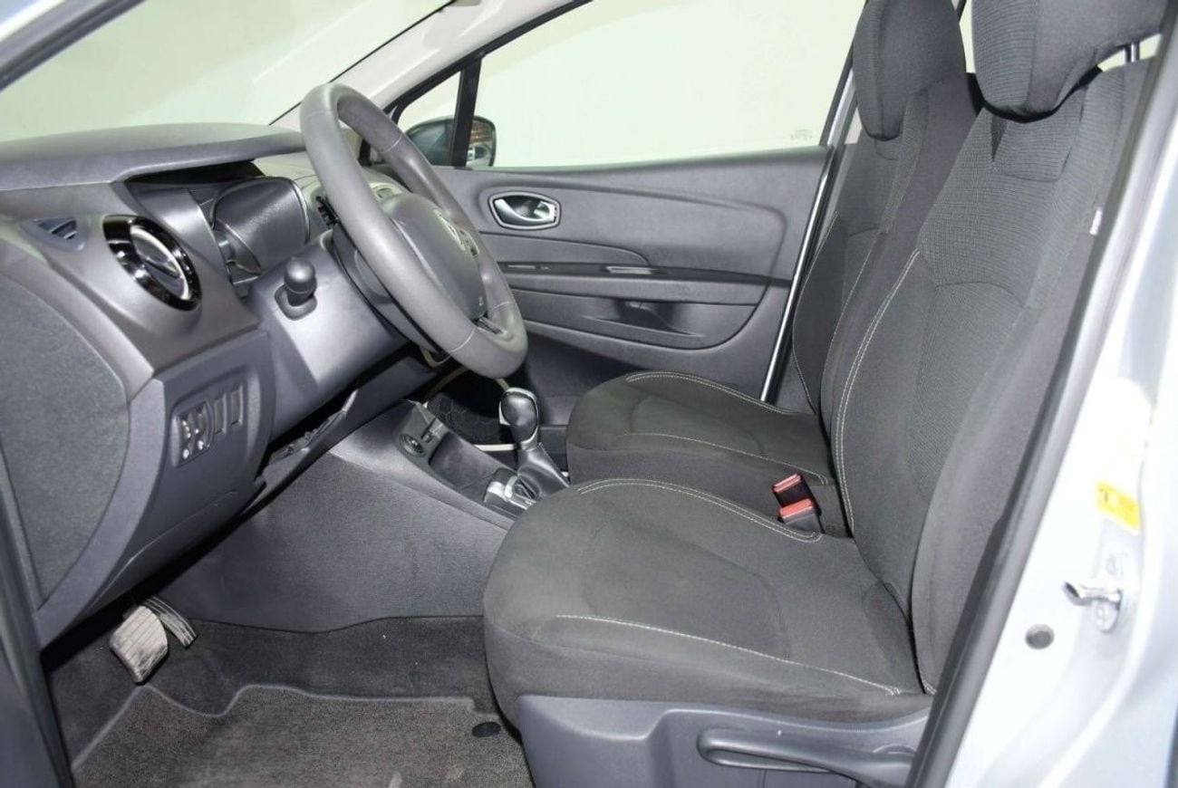 Renault Captur SE || AED 690/PM || 1 YEAR RENAULT WARRANTY