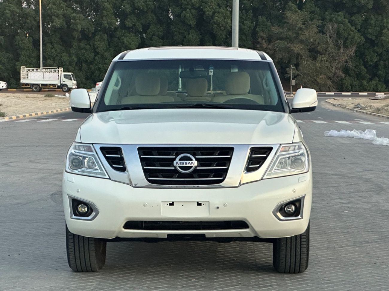 Nissan Patrol SE 4.0L MODEL 2017 GCC CAR PERFECT CONDITION INSIDE AND OUTSIDE FULL OPTION