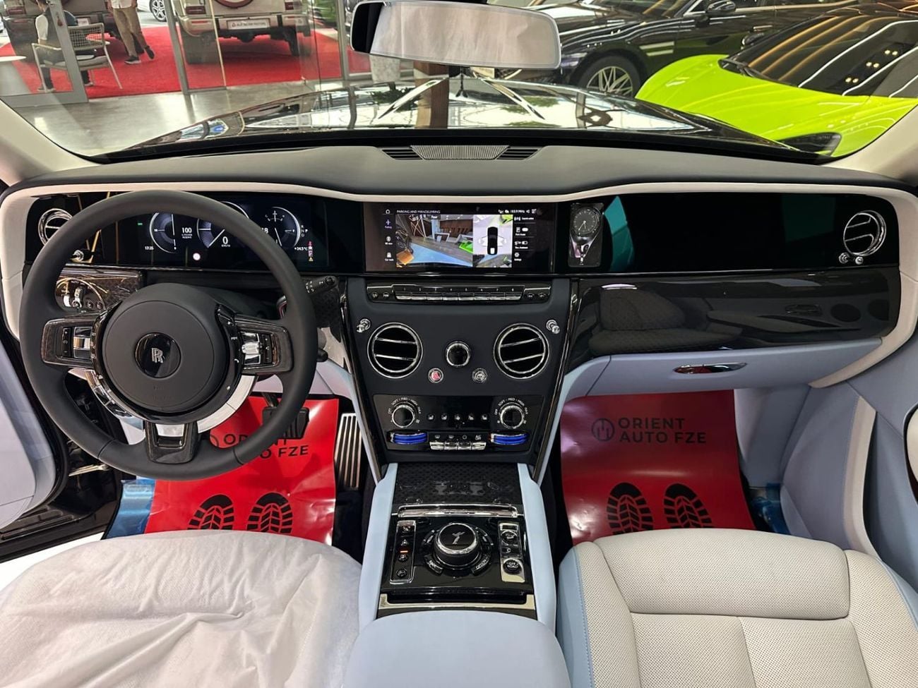 Rolls-Royce Cullinan 2025 Rolls-Royce Cullinan Black Badge | Black | Ultimate Luxury SUV