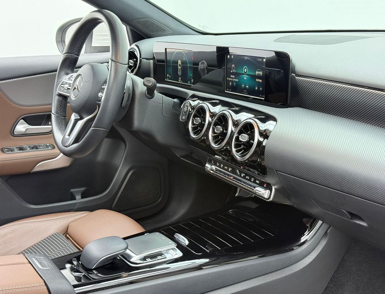 مرسيدس بنز A 200 AMG 2020 Mercedes Benz A200 AMG, Warranty, Full Mercedes Service History, GCC