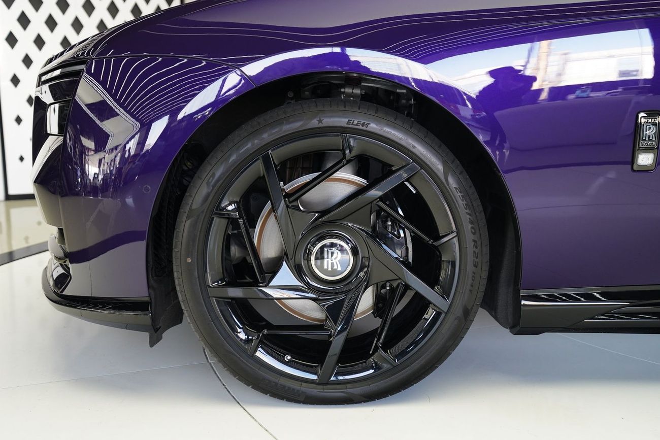 Rolls-Royce Spectre BLACK BADGE