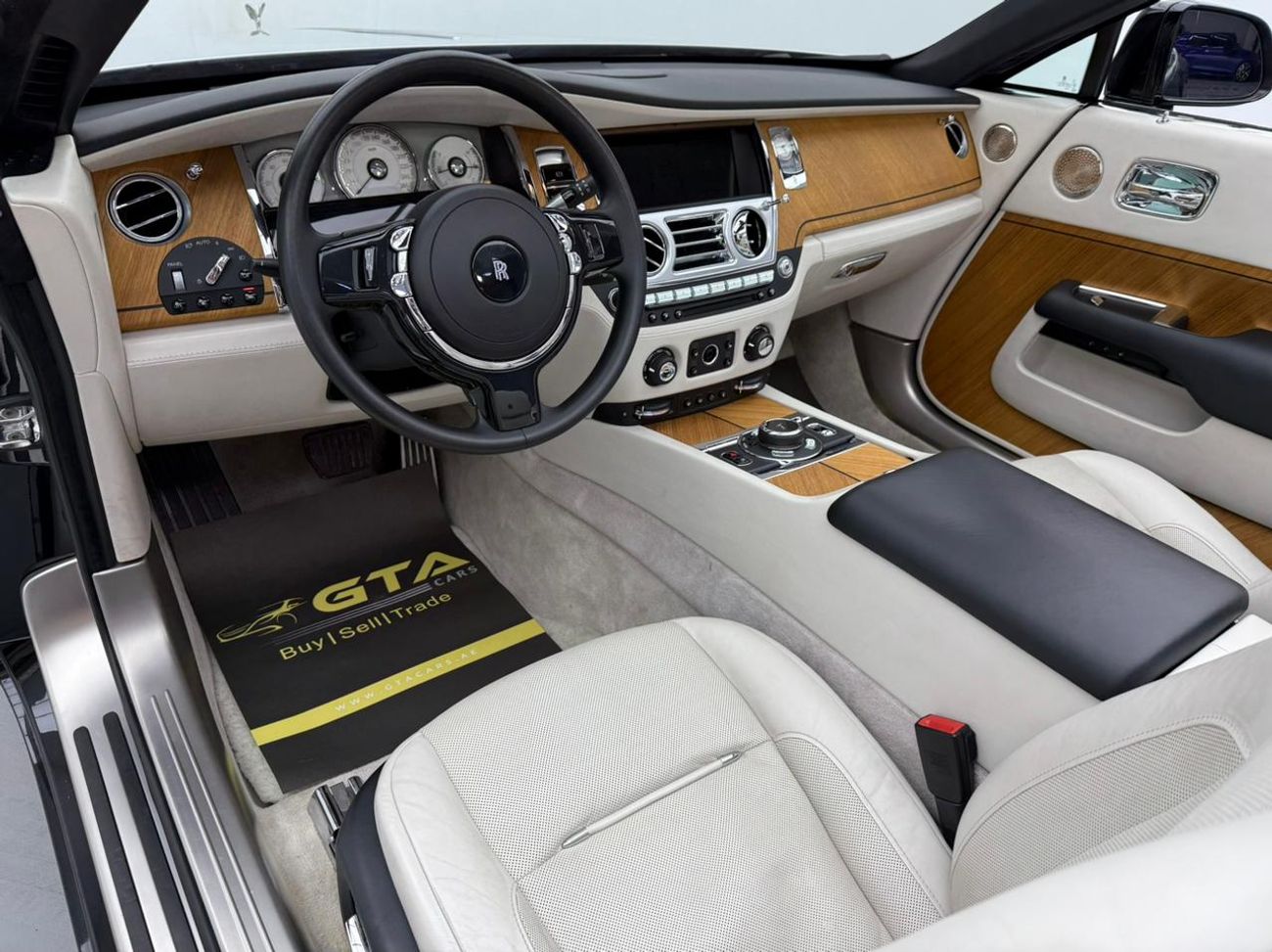 Rolls-Royce Dawn 2022 Rolls-Royce Dawn V12 ,Warranty ,Service History ,Excellent Condition ,GCC