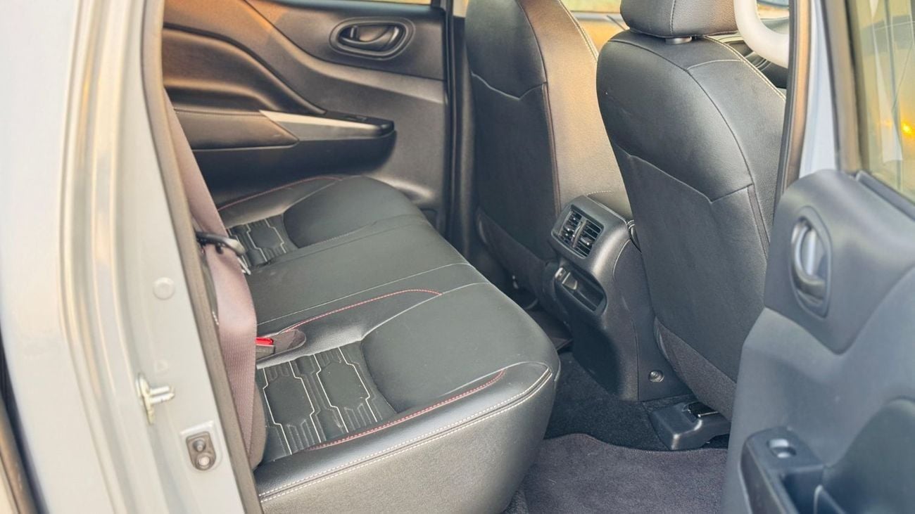 نيسان نافارا -