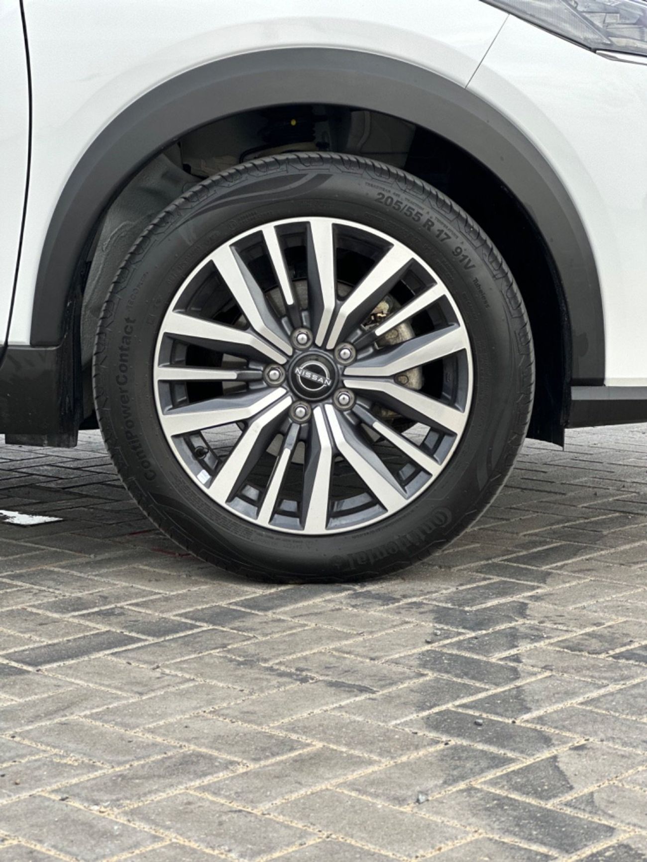 نيسان كيكس موديل 2024 حاله ممتازه من الداخل والخارج فل مواصفات بصمه