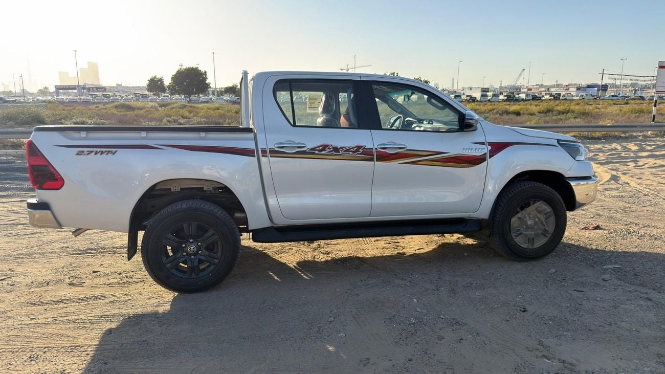 Toyota Hilux Toyota Hilux Double cabinet 2.7 AT 2025 GCC key start