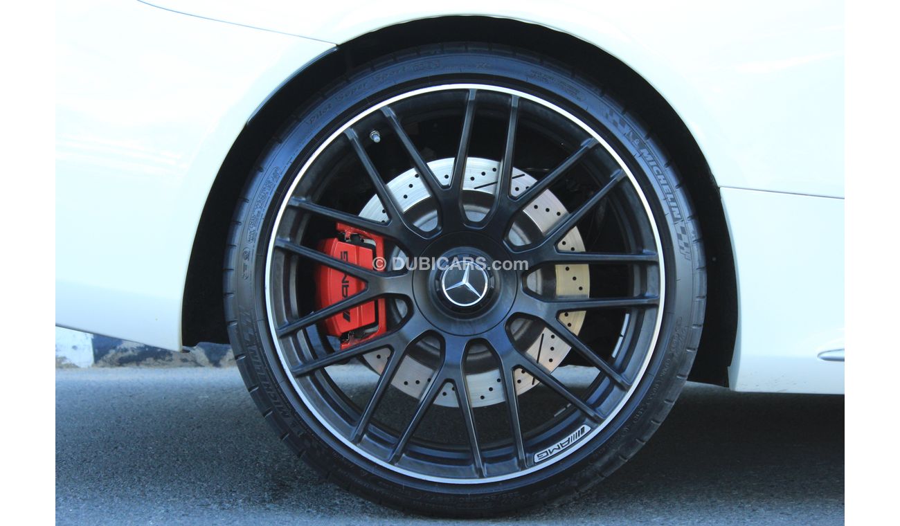 Mercedes-Benz C 63 Coupe AMG C63S - TOP OF THE RANGE - 2 YEARS INTERNATIONAL WARRANTY