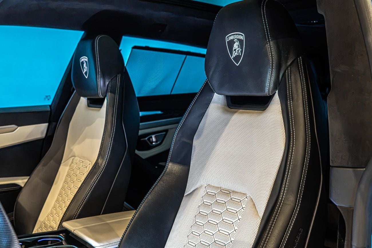 Lamborghini Urus STANDARD 2022 Lamborghini Urus | 4.0L Twin-Turbo V8 | 641 HP | Under Warranty | GCC Specs
