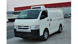 Toyota Hiace AVAILABLE FOR EXPORT - Toyota Hiace 2017, 3 seater, Chiller van, Gcc Specs