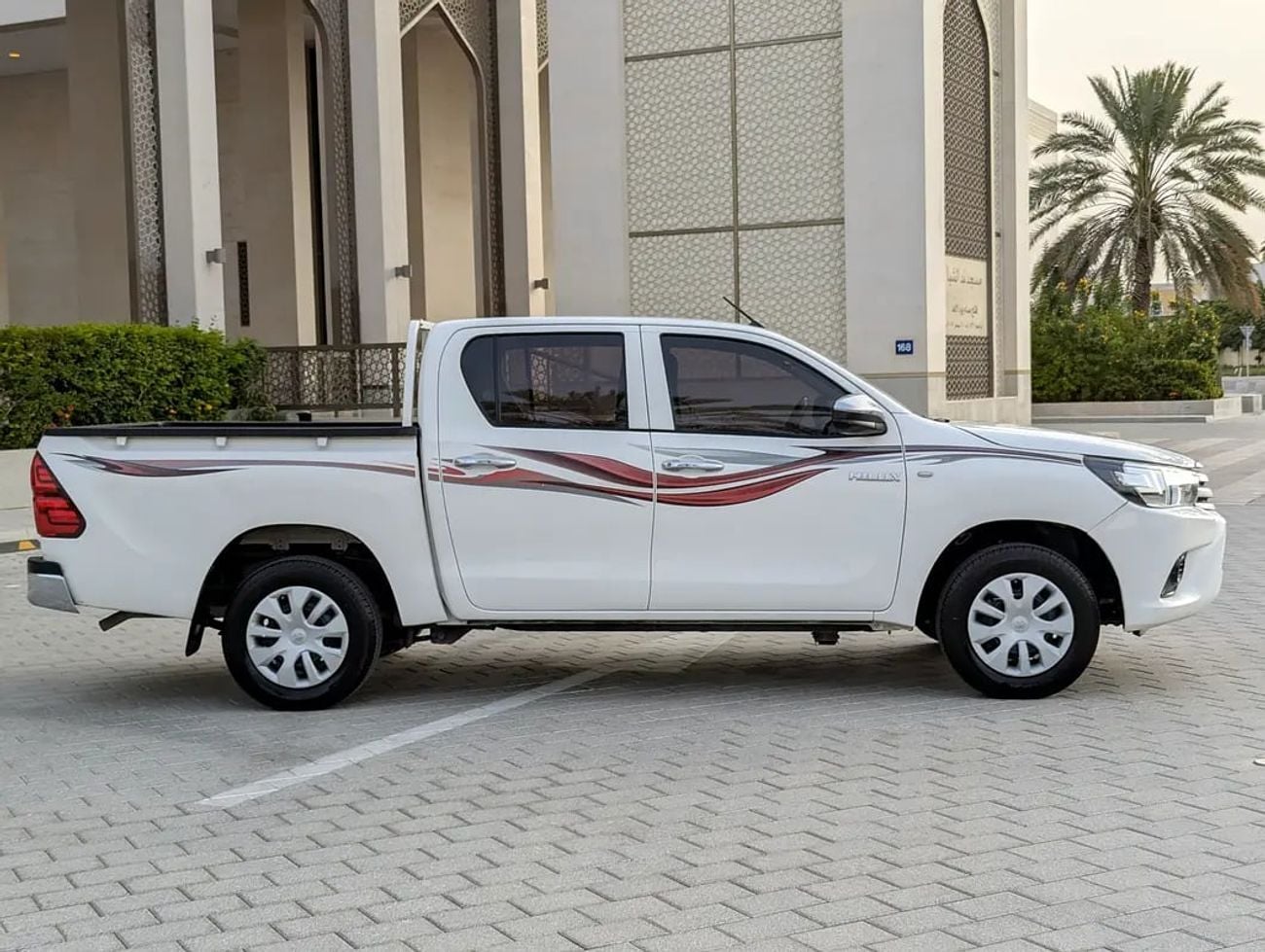Toyota Hilux GL Double Cab 4X2 GCC Premium Condition Clean Inside Out With Low KM
