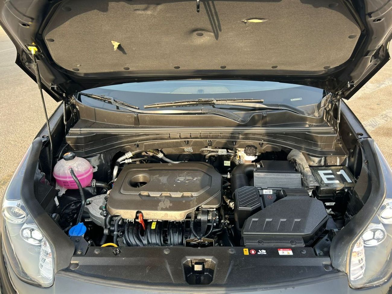 كيا سبورتيج 2021 Kia Sportage 2.4L V4 - MiOption + Leather & Electric Seats - Apple/Android Play - Rear CAM - Ri