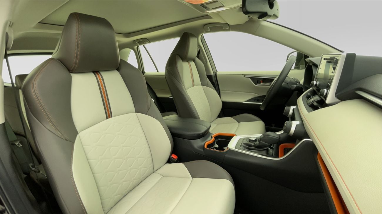 تويوتا راف ٤ ADVENTURE 2.5 | بدون دفعة مقدمة | اختبار القيادة في المنزل