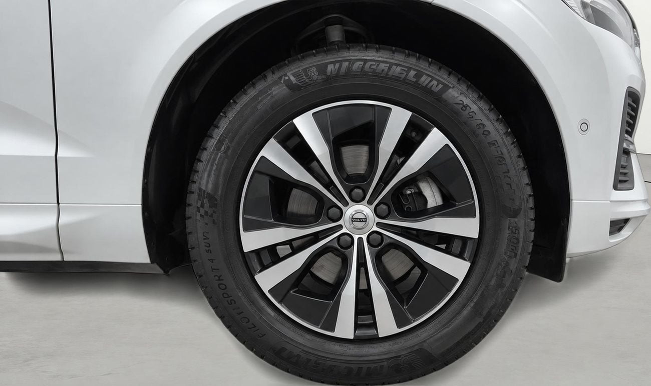 فولفو XC 60 كور كارس24 هي سوق ضخم للسيارات المستعملة موثوق ومضمون ٪كارس24 هي سوق ضخم للسيارات المستعملة موثوق ومضمون
