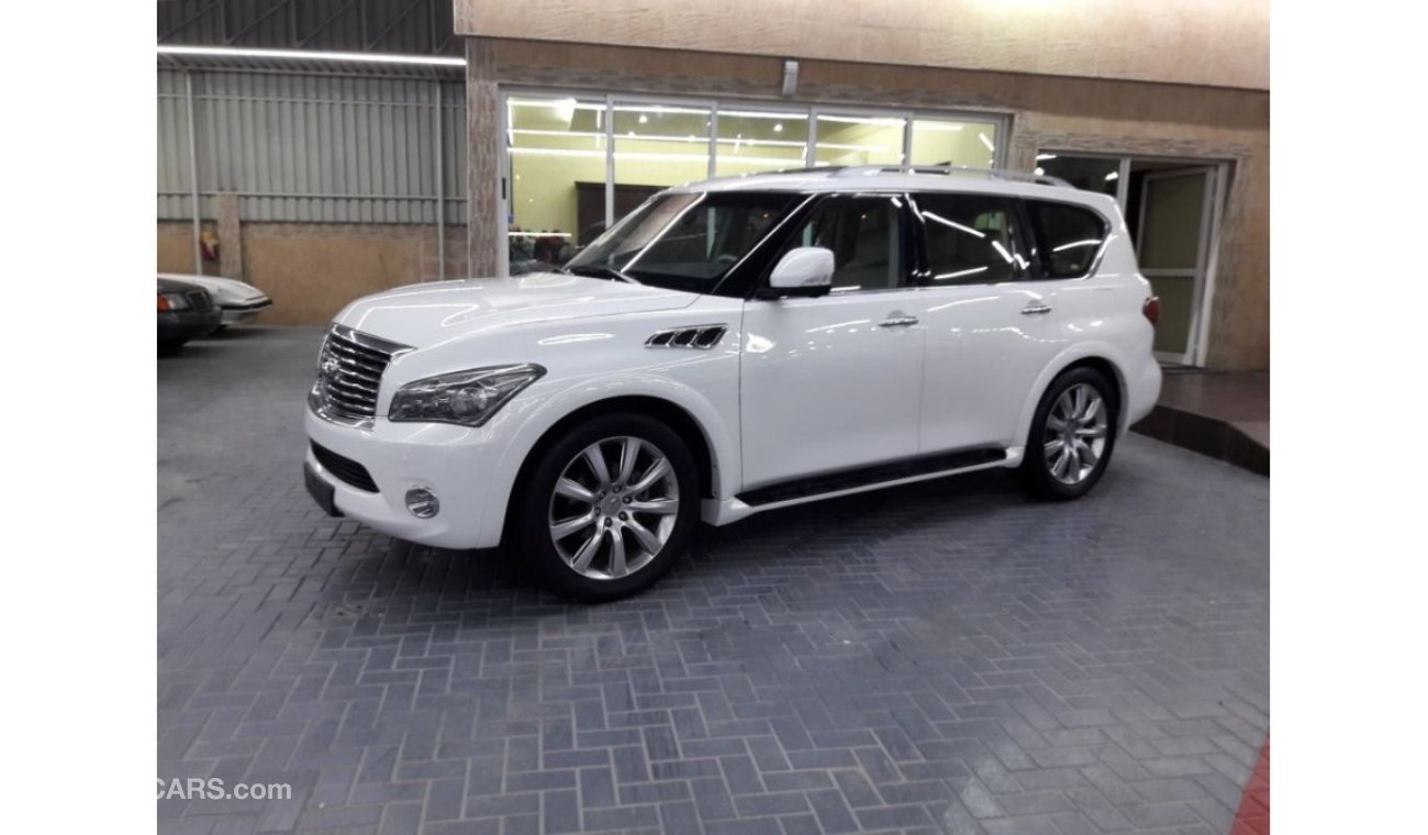 إنفينيتي QX56 Full option