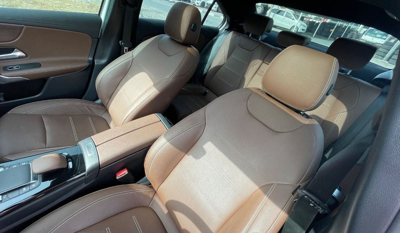 مرسيدس بنز A 220 2.0L, V4, Full option