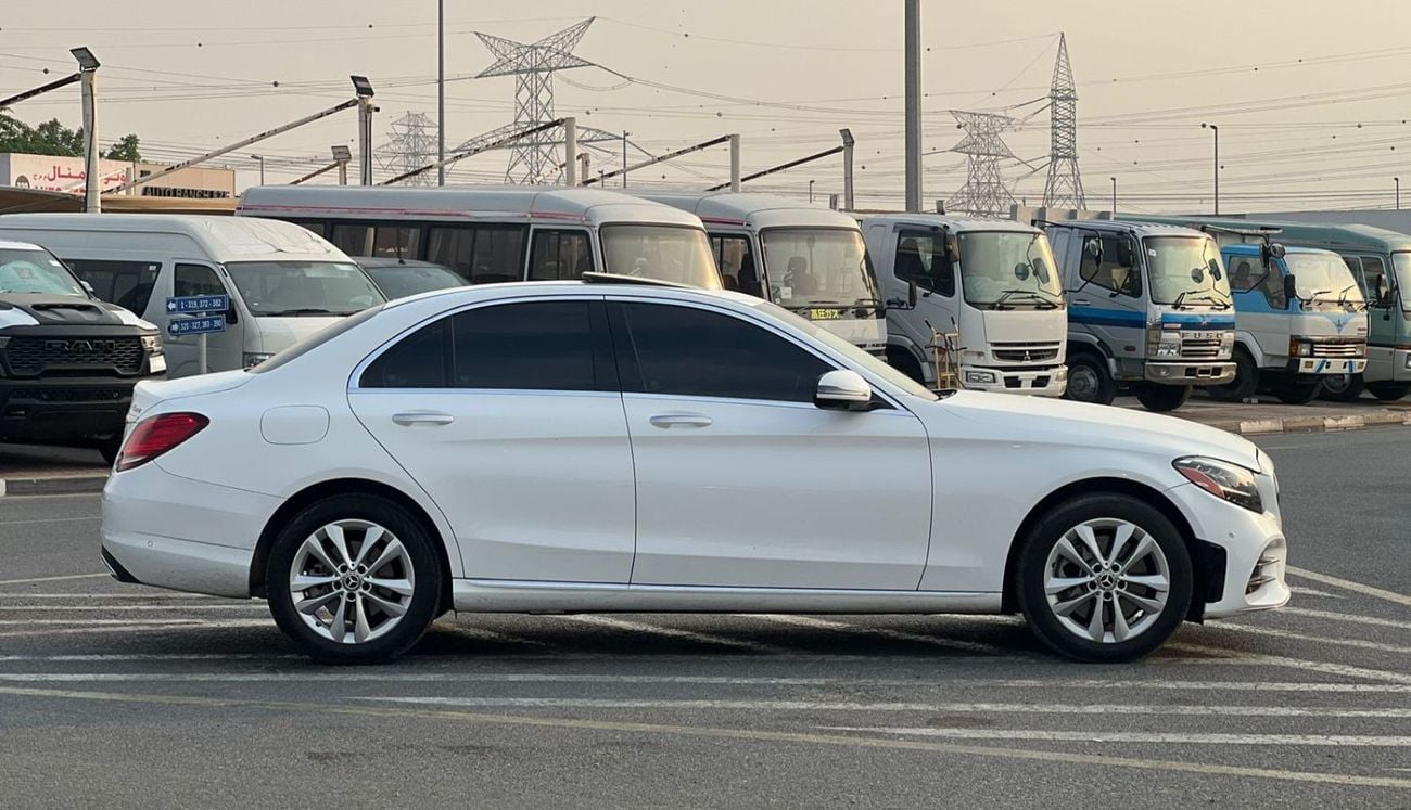 مرسيدس بنز C 300 2021 Mercedes Benz C300 4Matic - 2.0L V4 AWD- Full Option - 360* CAM - Radar & Sensors - Sunroof