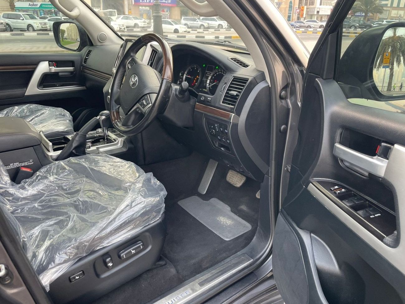 Toyota Land Cruiser Sahara 2020 Model RHD Diesel Engine Full Option