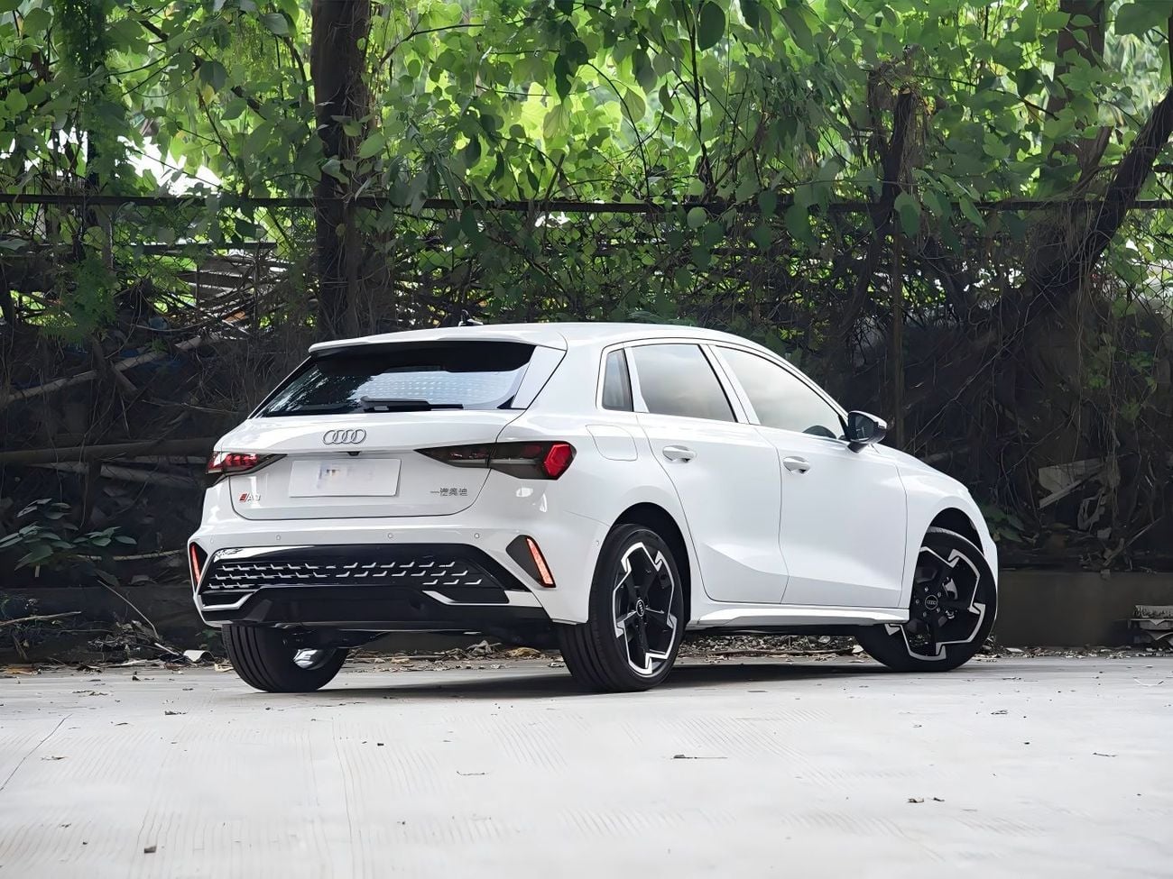 Audi A3 Audi A3 A3 Sportback35TFSI7 — Feichi Premium Edition + Luxury Selection Package