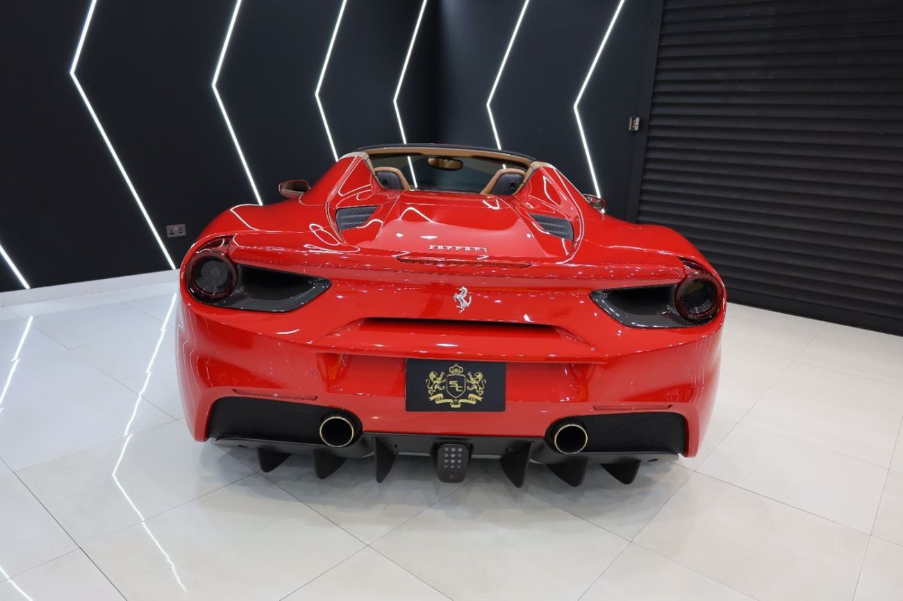 Ferrari 488 Spider Carbon Exterior/Interior, Passenger Display, GCC Specs!!