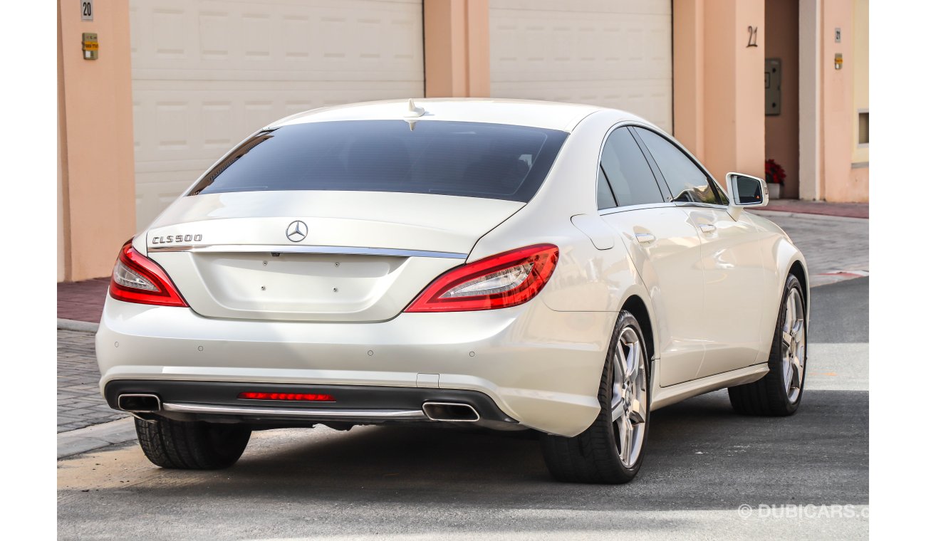 Mercedes-Benz CLS 500 2013 GCC under Warranty with Zero Down-Payment.